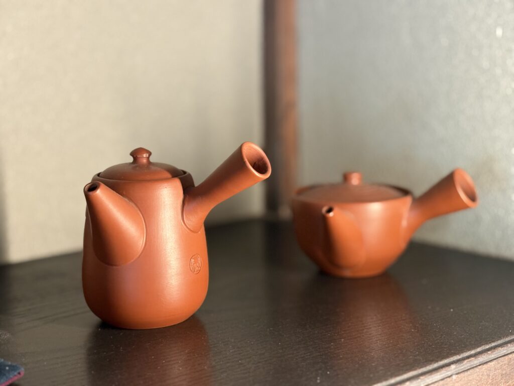 Shudei-teapot-tokoname